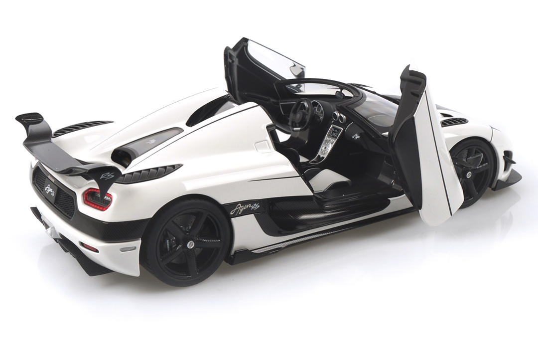 Koenigsegg Agera RS white/black AUTOart 1:18 79021 Koenigsegg Agera RS white/black AUTOart 1:18 79021