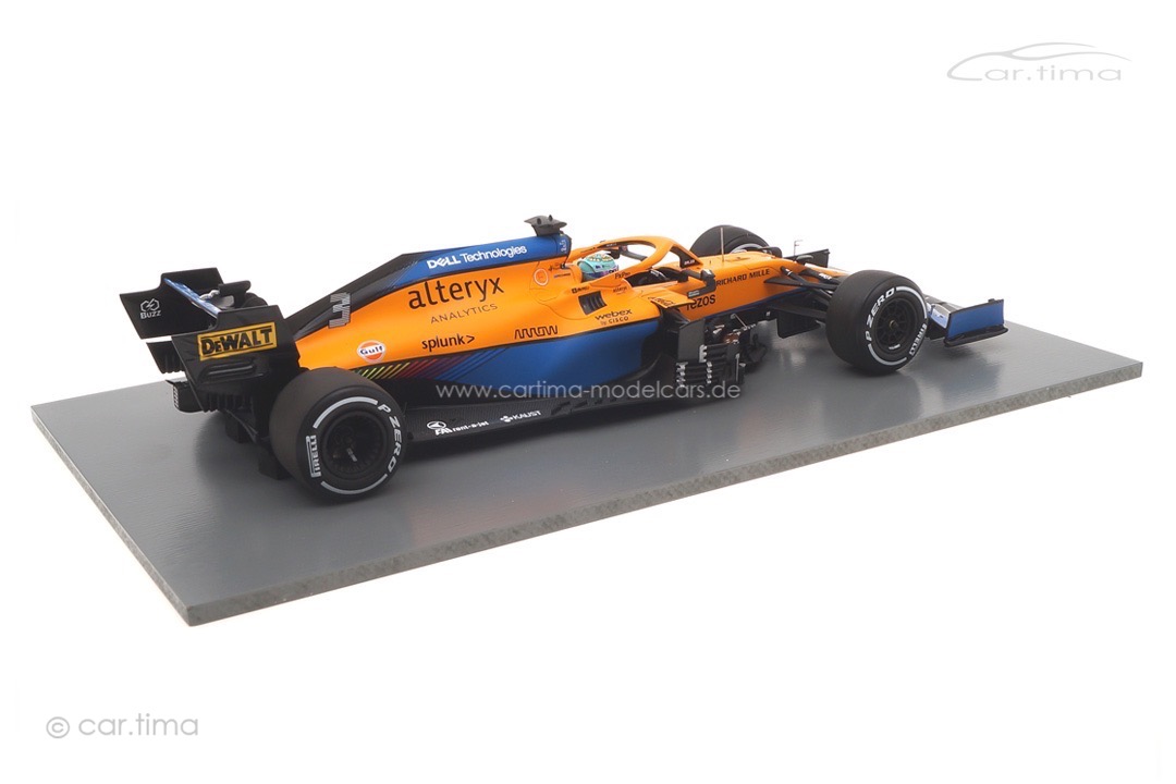 McLaren MCL35M Winner GP Italien 2021 Daniel Ricciardo/pit board Spark 1:18 18S602 McLaren MCL35M Winner GP Italien 2021 Daniel Ricciardo/pit board Spark 1:18 18S602