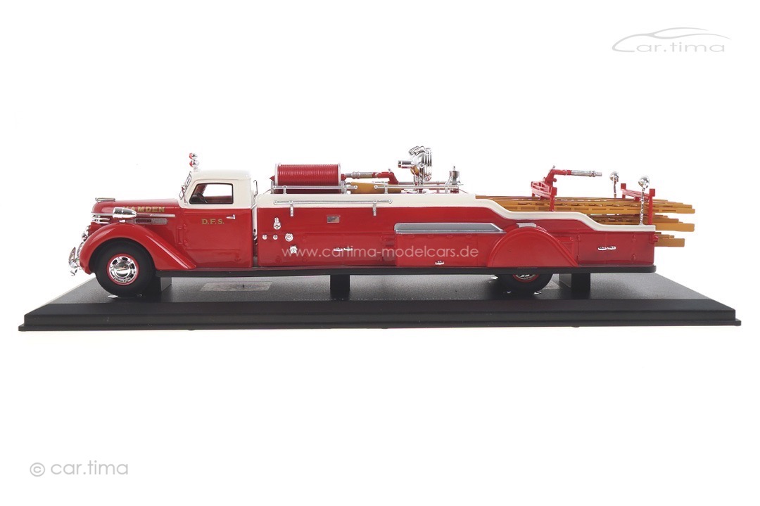 Diamond T City Service Ladder Truck rot/weiß autocult 1:43 12012 Diamond T City Service Ladder Truck rot/weiß autocult 1:43 12012