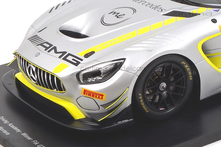 Mercedes-AMG GT3 Winner Macau 2017 Eduardo Mortara Spark 1:18 18MC17