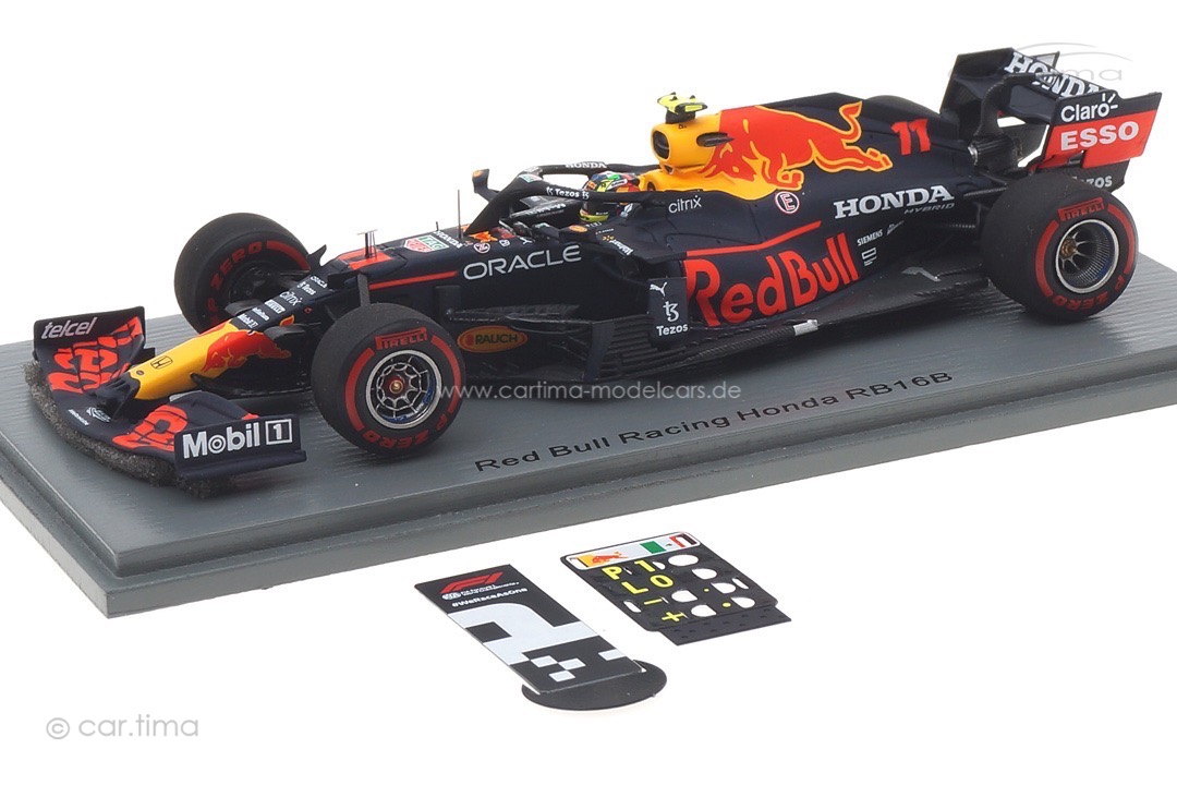 Red Bull Racing Honda RB16B Winner GP Azerbaijan 2021 Sergio Perez/pit board Spark 1:43 S7667 Red Bull Racing Honda RB16B Winner GP Azerbaijan 2021 Sergio Perez/pit board Spark 1:43 S7667
