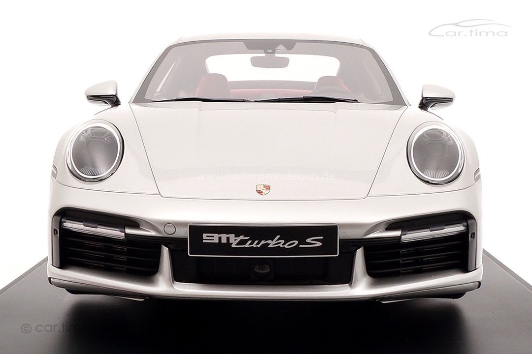 Porsche 911 (992) Turbo S GT-silber GT Spirit 1:8 GTS801801