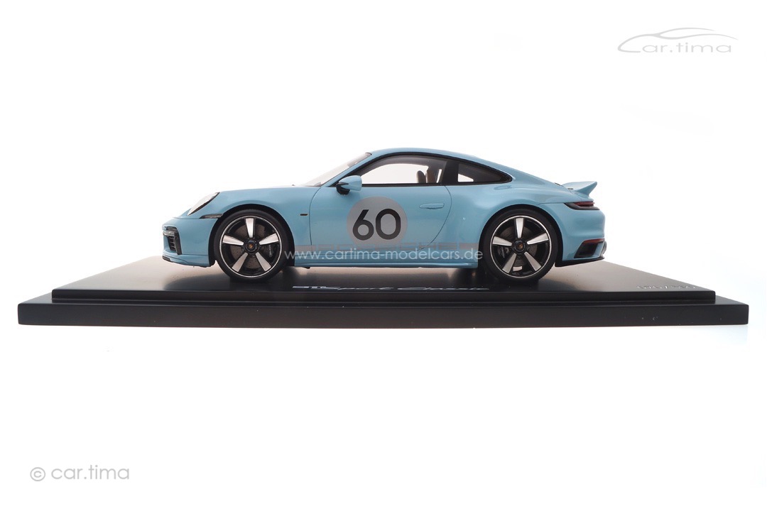 Porsche 911 (992) Sport Classic Meissenblau Spark 1:18 WAP0210100SSPC Porsche 911 (992) Sport Classic Meissenblau Spark 1:18 WAP0210100SSPC
