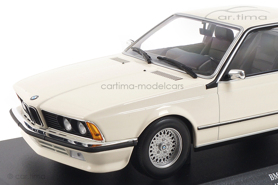 BMW 635 CSI 1982 weiß Minichamps 1:18 155028102 BMW 635 CSI 1982 weiß Minichamps 1:18 155028102