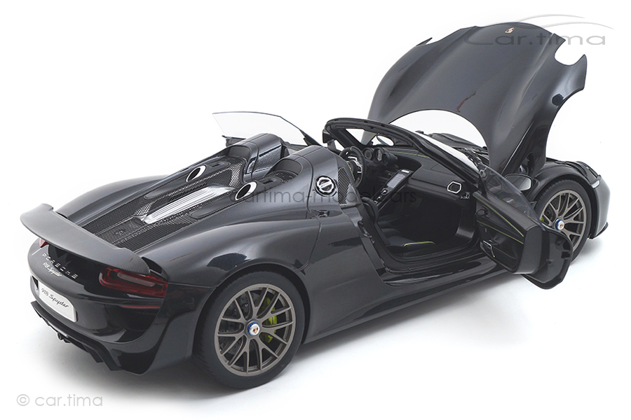 Porsche 918 Spyder Weissach Package schwarz AutoArt 1:12 12121 Porsche 918 Spyder Weissach Package schwarz AutoArt 1:12 12121