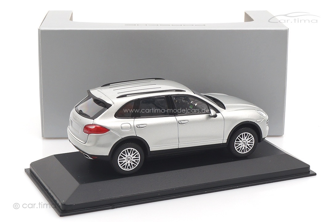 Porsche Cayenne (958) Silber Minichamps 1:43 WAP0200020B