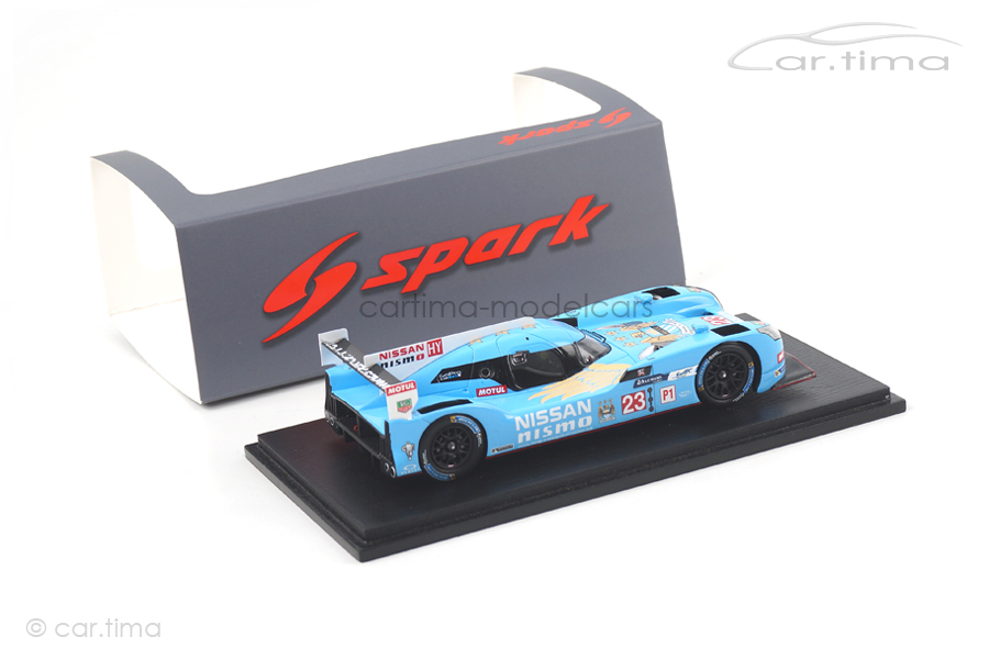 Nissan GT-R LM Nismo Manchester City FC 2015 Spark 1:43 S4561