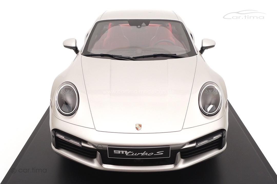 Porsche 911 (992) Turbo S GT-silber GT Spirit 1:8 GTS801801