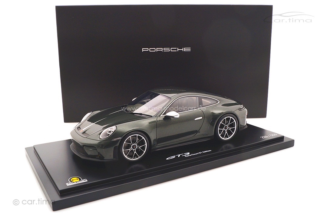 Porsche 911 (992.2) GT3 Touring Earls Court green met. Spark 1:18 WAP02153626911