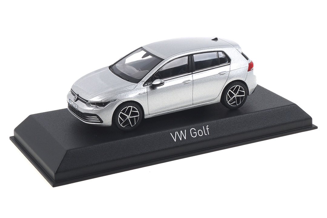 VW Volkswagen Golf 2020 silber Norev 1:43 840132 VW Volkswagen Golf 2020 silber Norev 1:43 840132