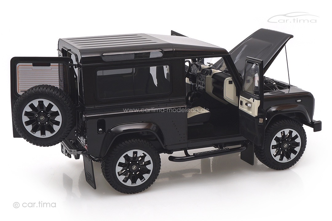 Land Rover Defender 90 Works 2018 schwarz LCD Models 1:18 LCD18007-BL