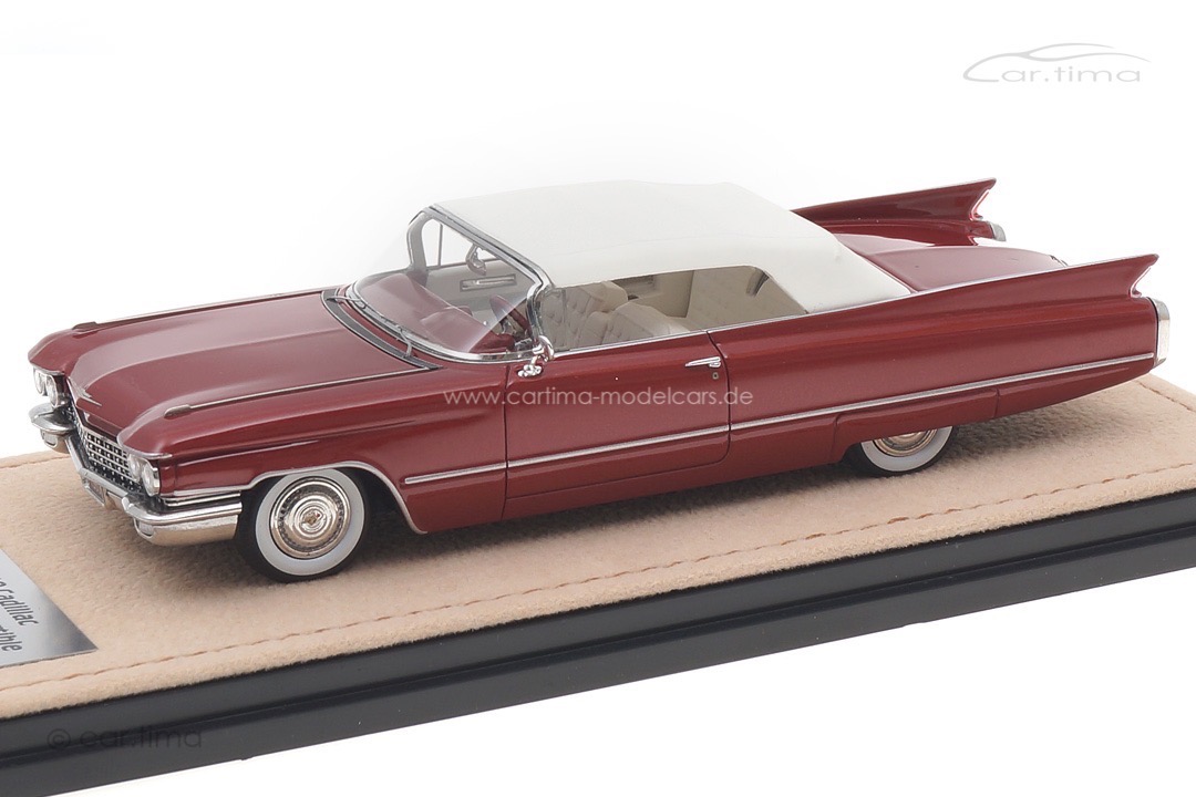 Cadillac Series 62 Convertible Pompeian red met. closed Stamp Models 1:43 STM60302