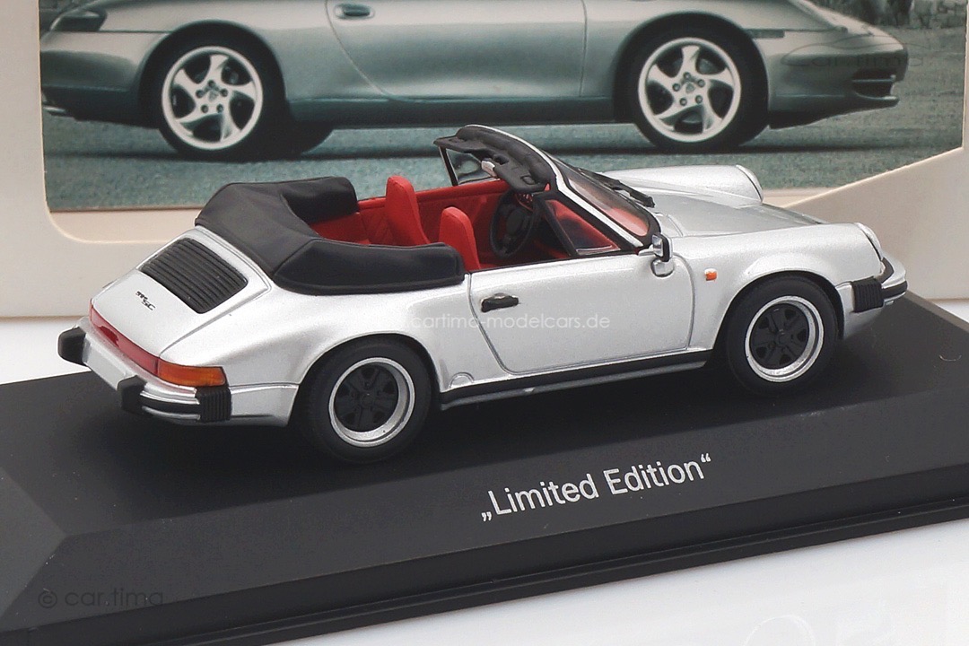 Porsche 911 Carrera Cabrio silver Minichamps 1:43 WAP02003797