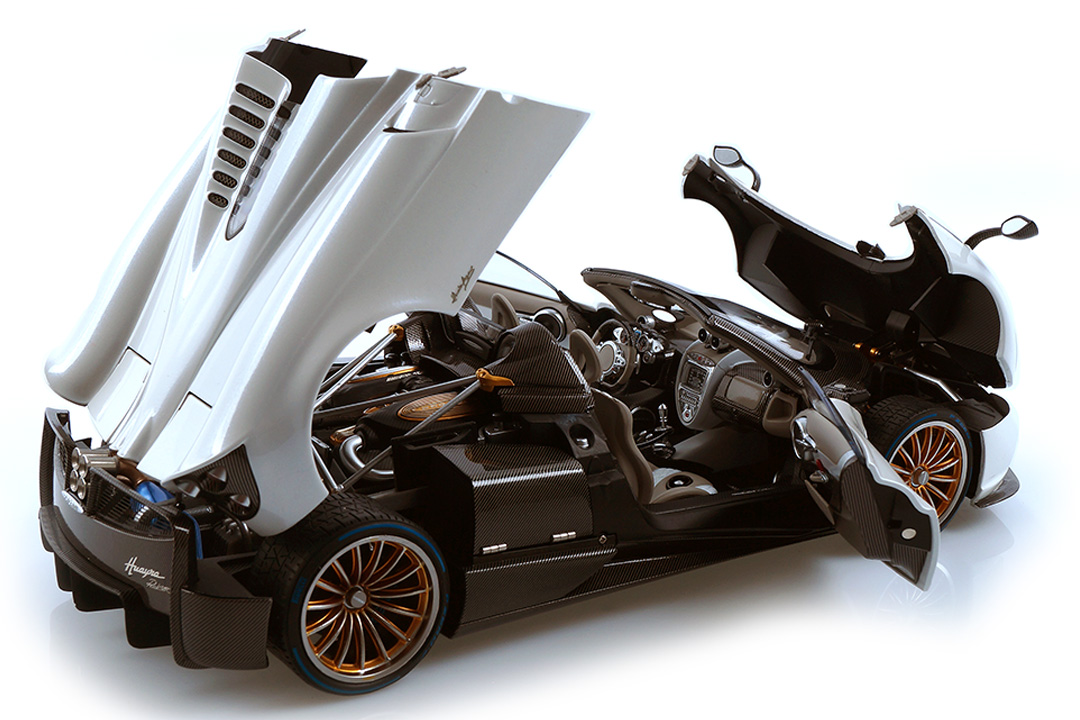Pagani Huayra Roadster weiß LCD Models 1:18 LCD18002WH