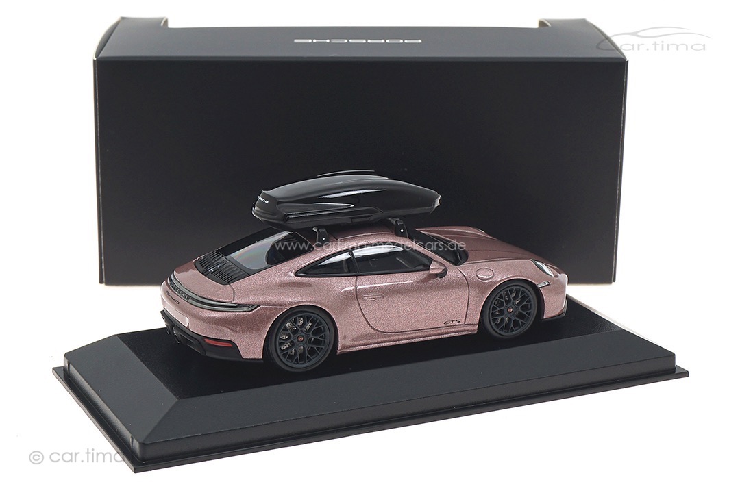 Porsche 911 (992.2) Carrera 4 GTS Frozenberry mit Dachbox Minichamps 1:43 WAP0201660S0DB