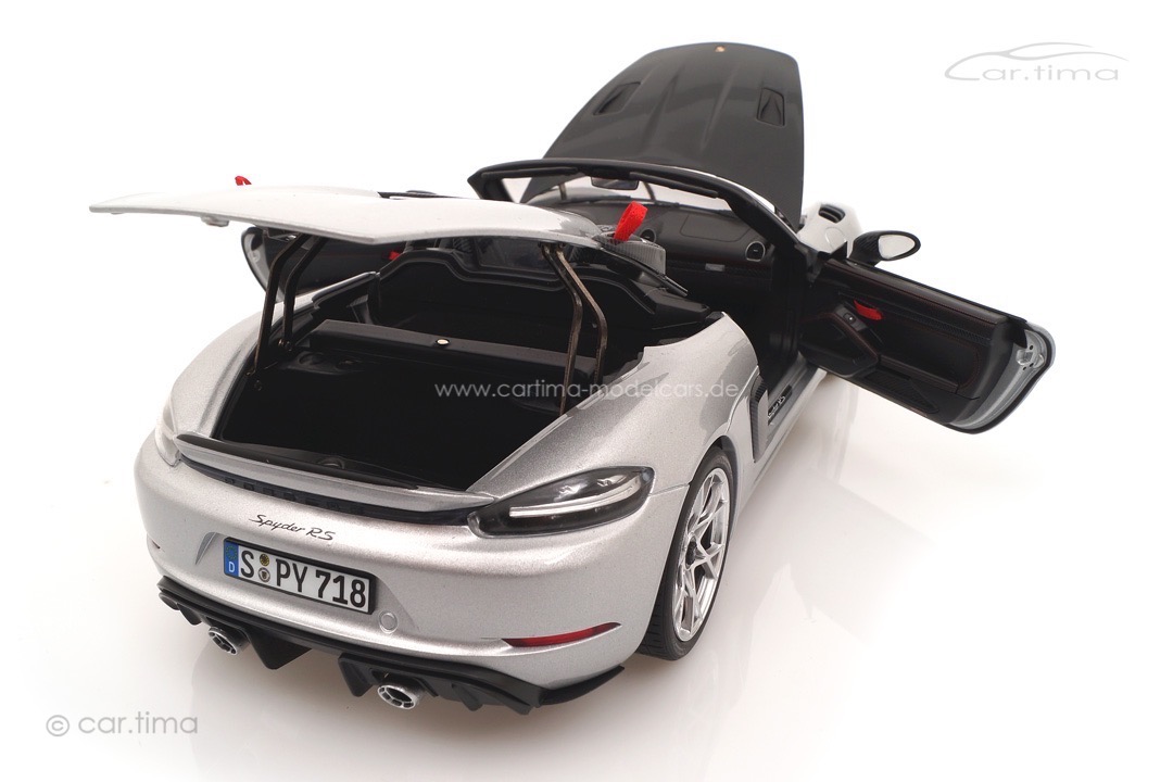 Porsche 718 Spyder RS Weissach Package GT-Silber met. Norev 1:18 187270 Porsche 718 Spyder RS Weissach Package GT-Silber met. Norev 1:18 187270