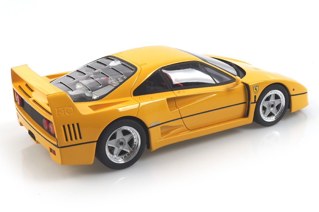 Ferrari F40 gelb GT Spirit 1:18 GT839 Ferrari F40 gelb GT Spirit 1:18 GT839
