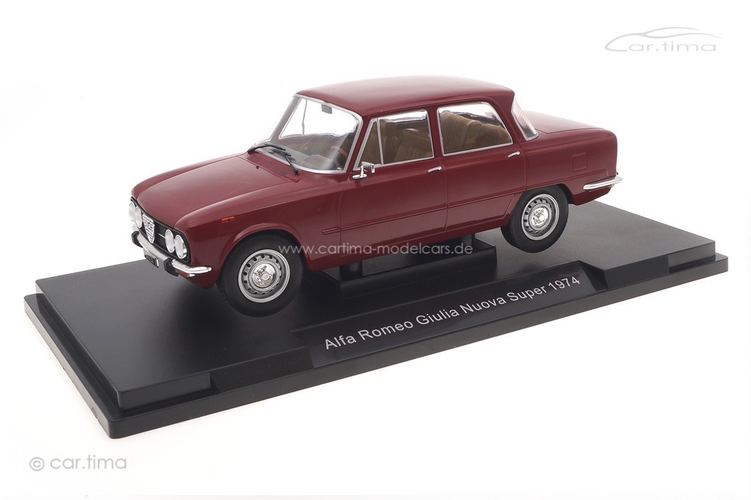 Alfa Romeo Giulia Nuova Super dunkelrot MCG 1:18 MCG18308 Alfa Romeo Giulia Nuova Super dunkelrot MCG 1:18 MCG18308