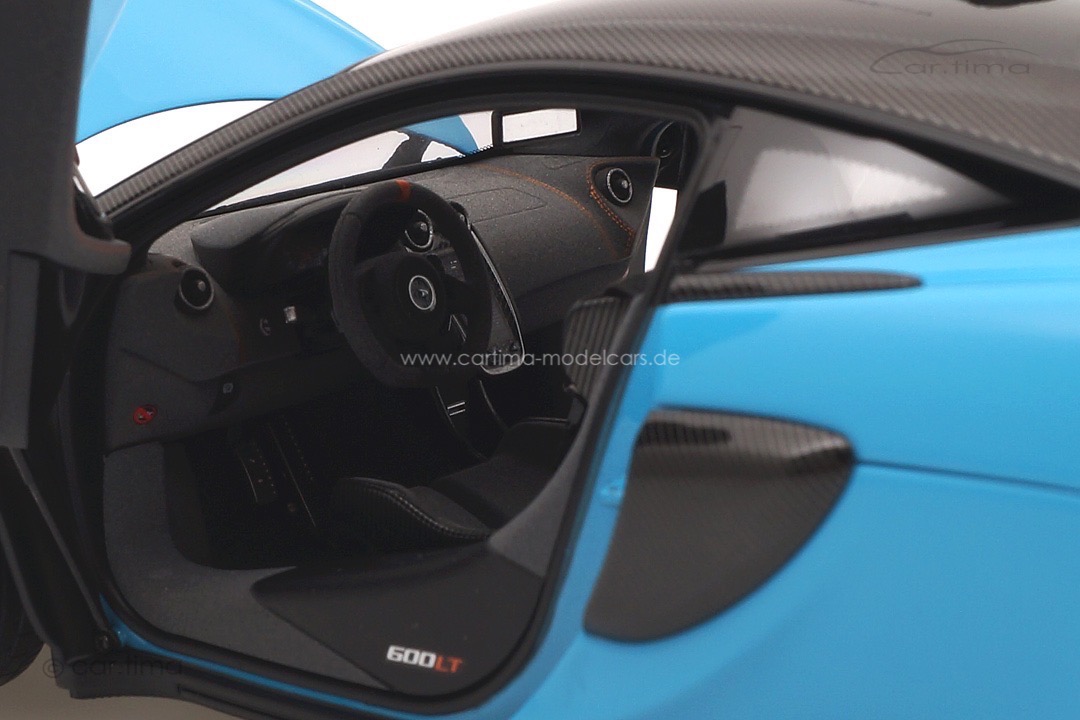 McLaren 600LT 2019 Sky Blue LCD Models 1:18 LCD18006SB